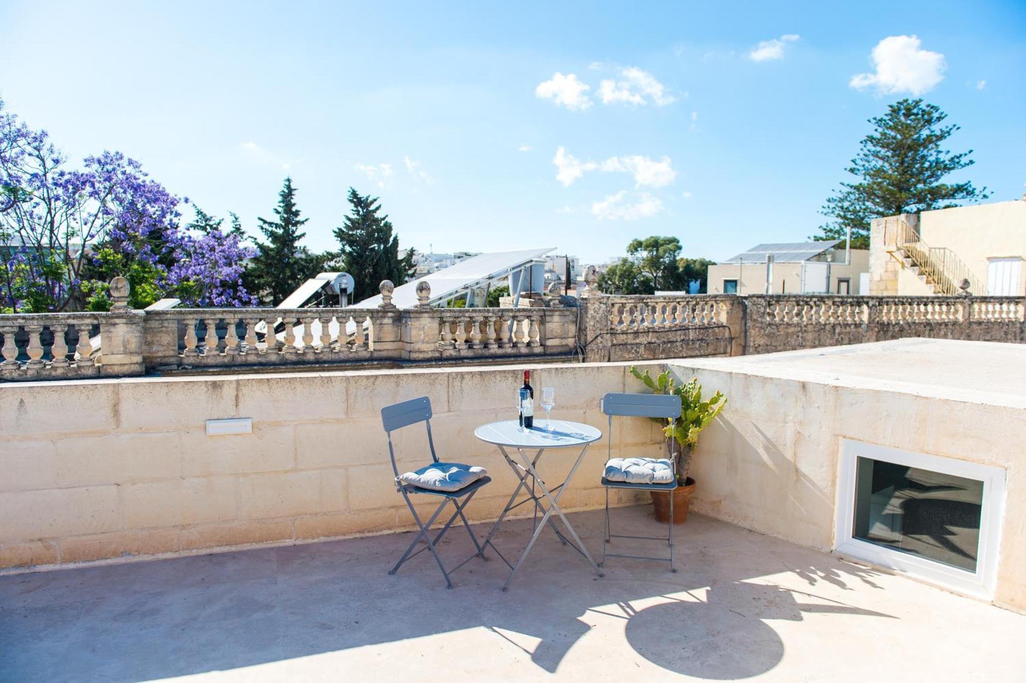 San Anton Suites Attard Екстер'єр фото