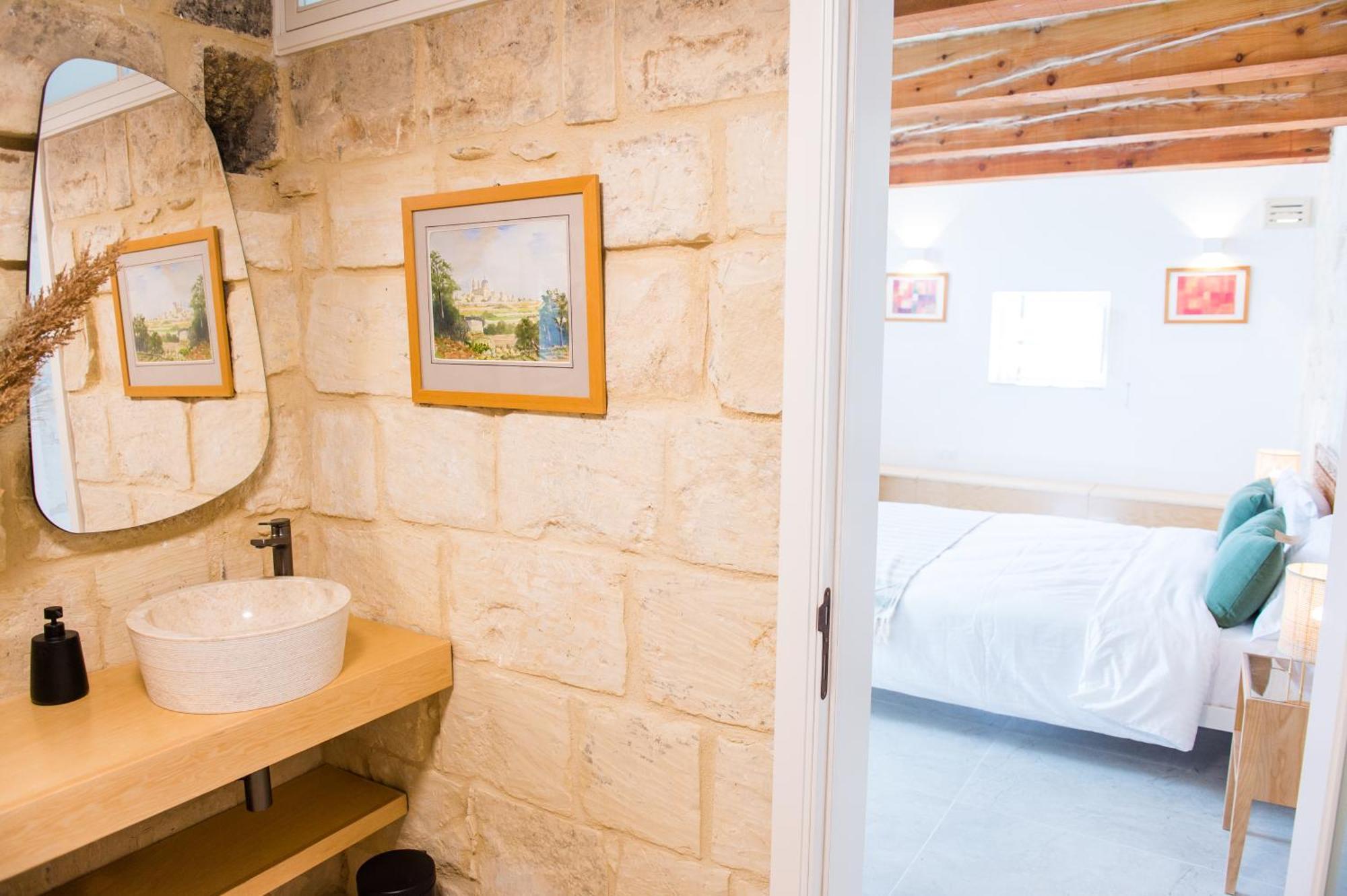 San Anton Suites Attard Екстер'єр фото