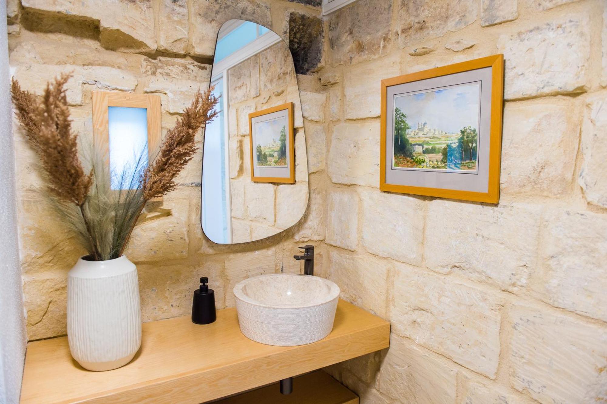 San Anton Suites Attard Екстер'єр фото