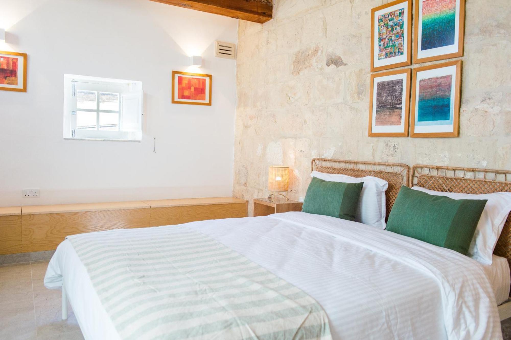 San Anton Suites Attard Екстер'єр фото