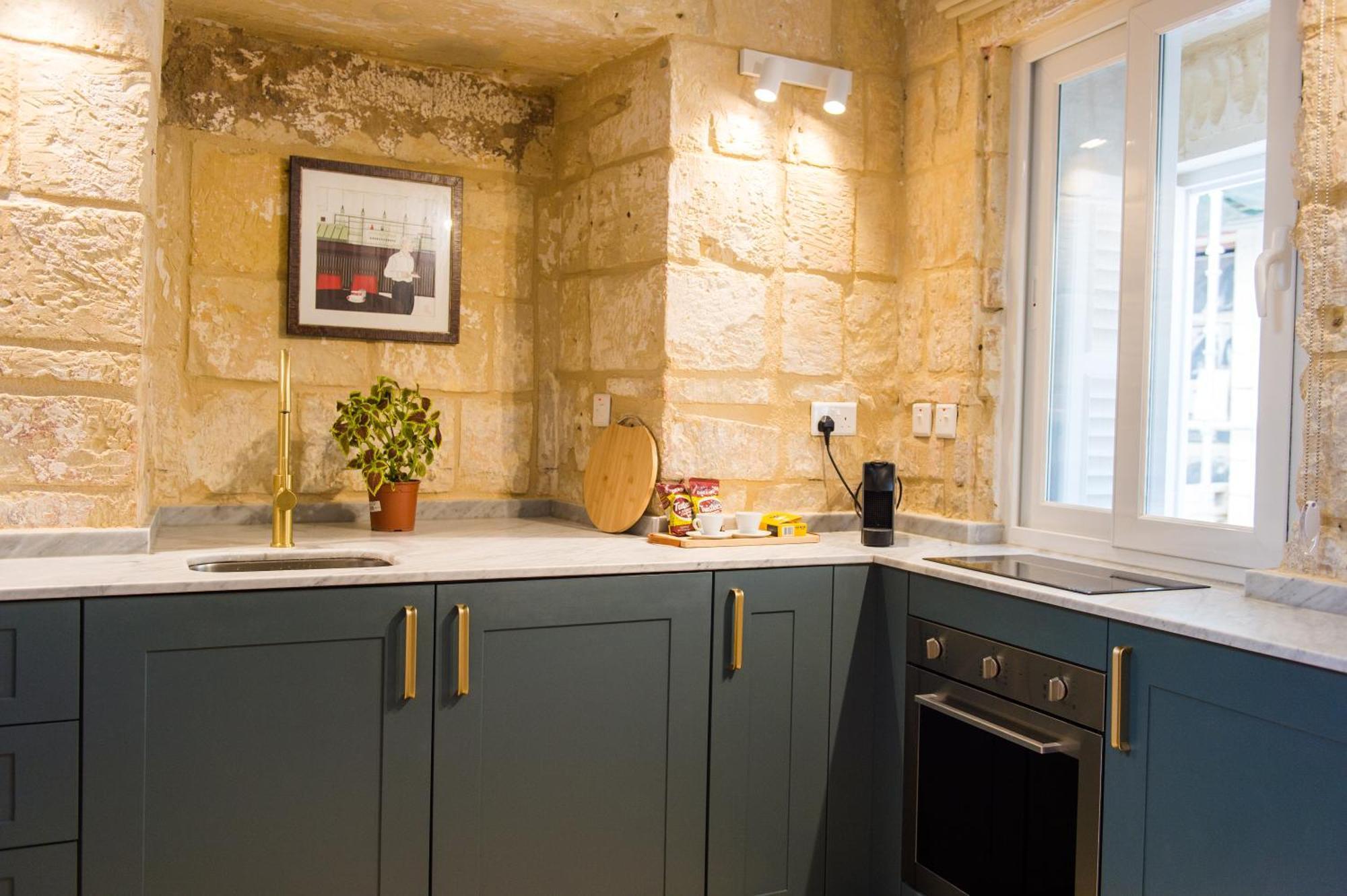 San Anton Suites Attard Екстер'єр фото